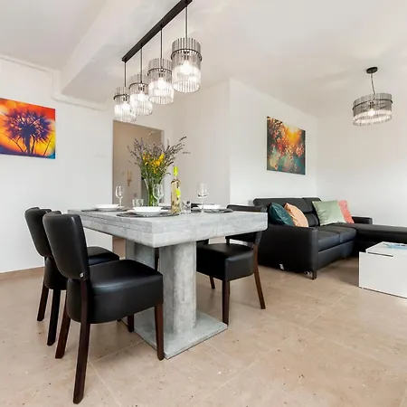 Apartment Arena Parkside *