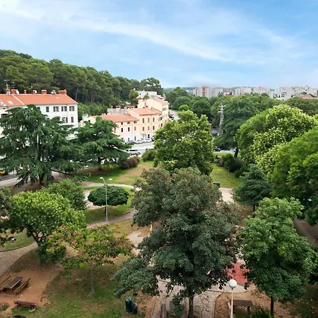 Διαμέρισμα Arena Parkside *