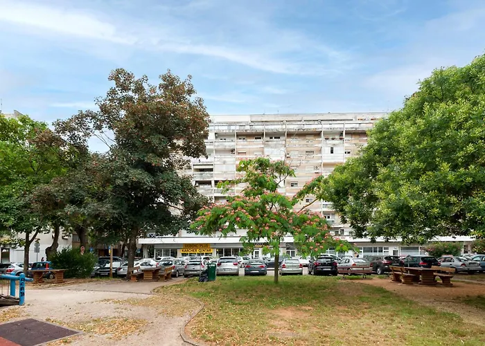 Апартаменти Arena Parkside *